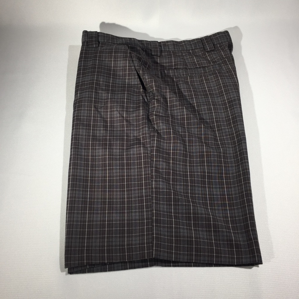 IZOD XFG Men’s Plaid Shorts Size 34